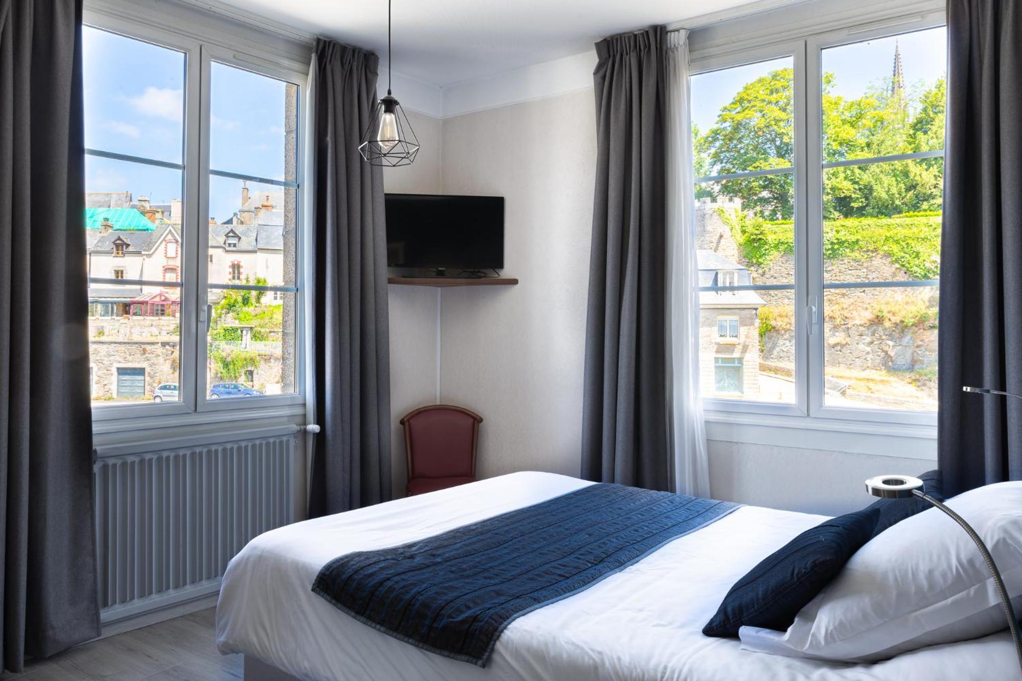 Hotel Restaurant Du Chateau Josselin Exteriér fotografie