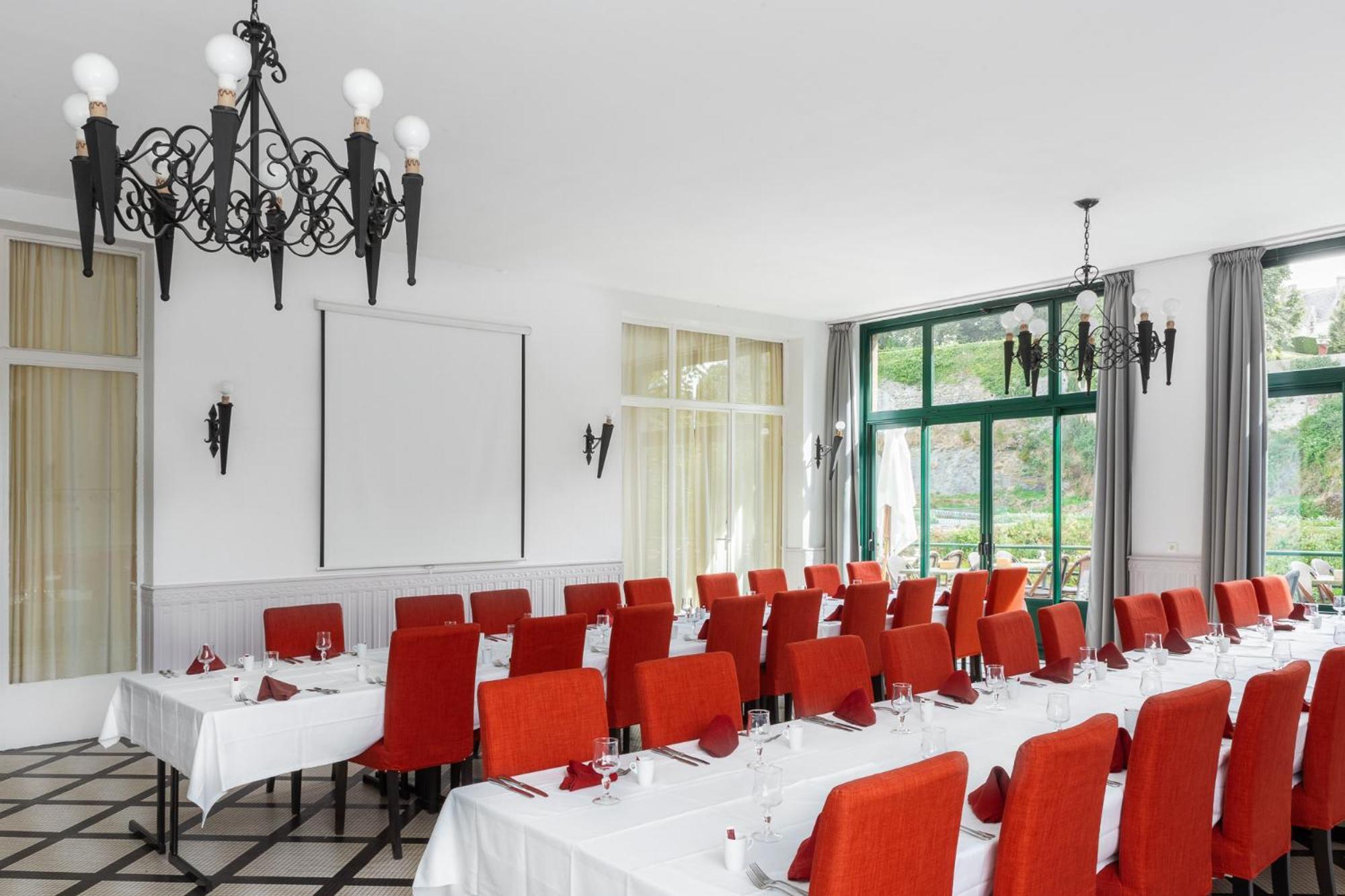 Hotel Restaurant Du Chateau Josselin Exteriér fotografie